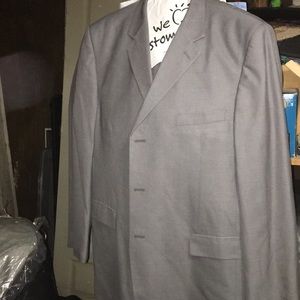 Men’s grey suit
